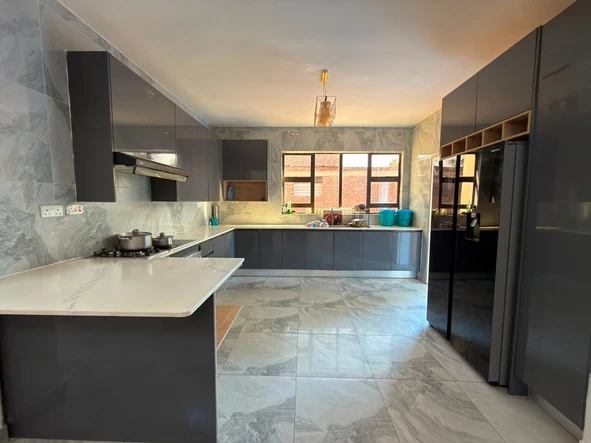 4 Bedroom House