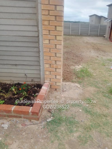 2 roomed house for sale in Budiriro Cabs with deeds