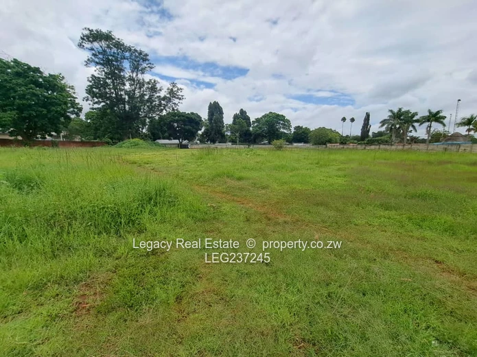 Exclusive 8,119sqm Stand With Borehole,Prime Development Land Just off Borrowdale Road