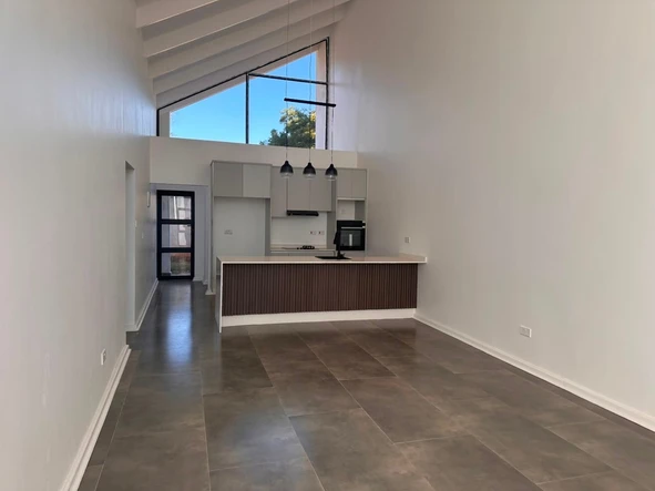 3 Bedroom Flat & Apartment