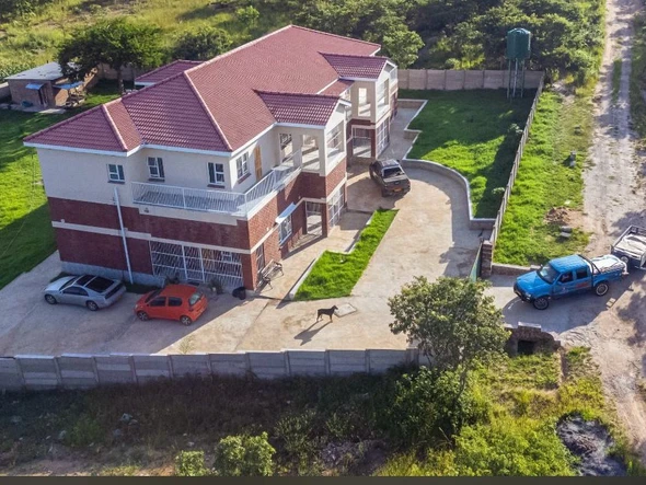 3 Bedroom Flat & Apartment