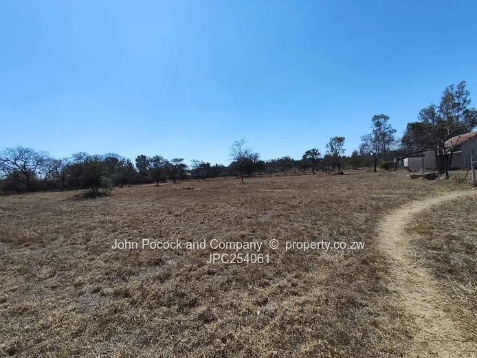 Prime space vacant land (Sole Mandate)