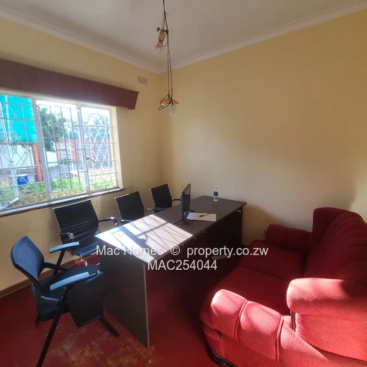 Office Place to let in Gunhill close to Borrowdale road for 1st of October