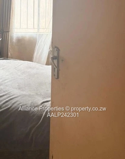 4 Bedroom House for Sale in Warren Park D – Title Deeds Available