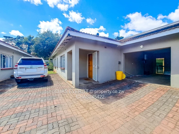 Three  Bedroomed Garden Flat In Highlands 