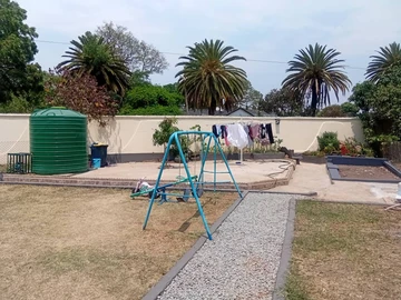 2 Bedroom Garden Flat