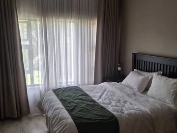 3 Bedroom Flat & Apartment