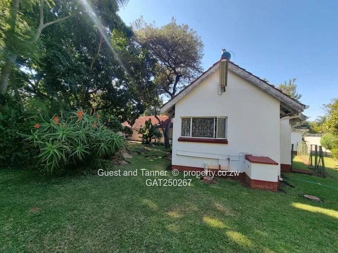 Luxury 4-Bedroom Family Estate on 1 Acre with Tennis Court & Pool | Hillside, Bulawayo