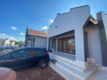 2 Bedroom Garden Flat