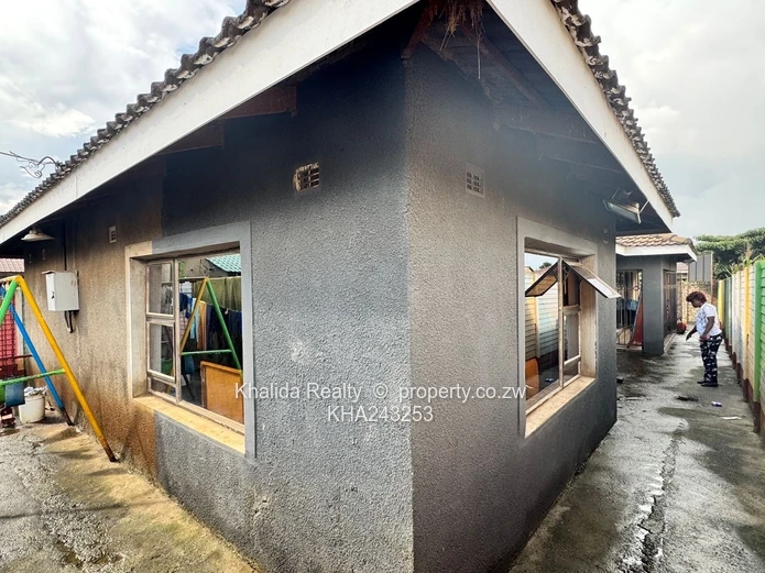 Dzivarasekwa extension house for rent