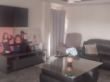 6 Bedroom House