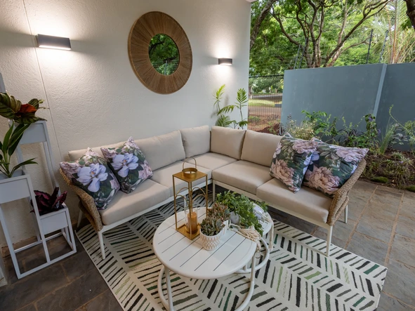 3 Bedroom Flat & Apartment