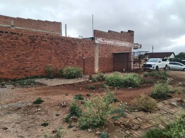 Commercial & Industrial Land