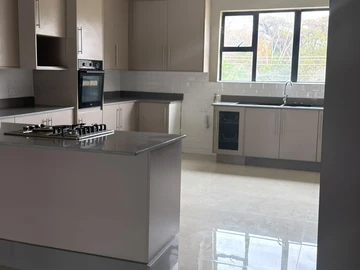 3 Bedroom Garden Flat