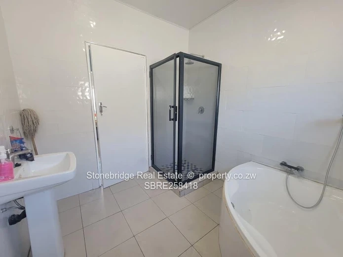 3 Bedroomed House in Selbourne Brooke For Sale