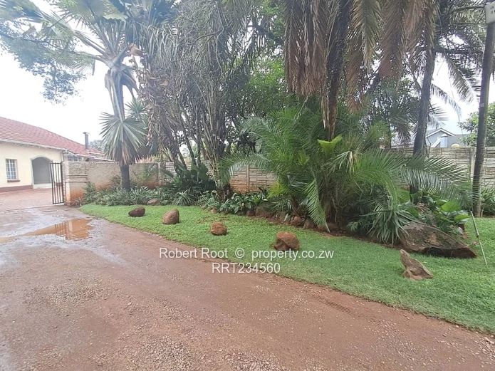 Prime office space in Rowland Square!