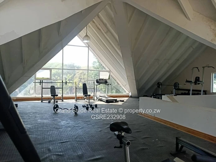 Luxury home for sale in Alexandra park 