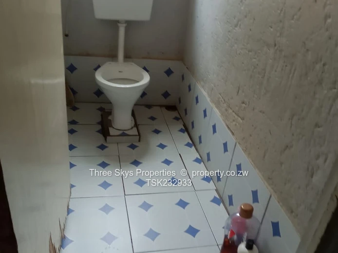 Mufakose House For Sale 