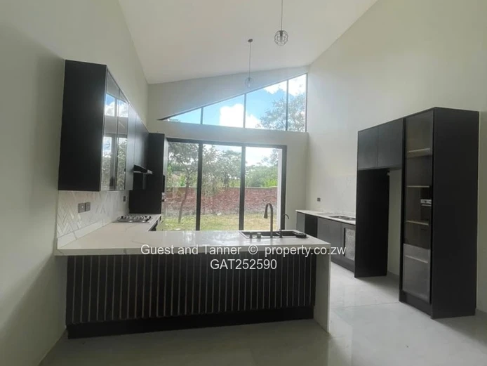 Monavale Modern Luxury Duplex | Close to the CBD