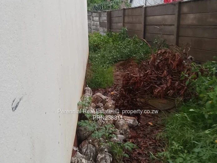 House to rent in Msasa Park.