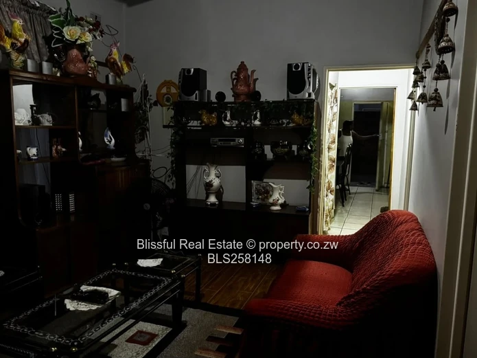 Warren Park 3-Bed Home - Tiled, Fireplace & Municipal Water