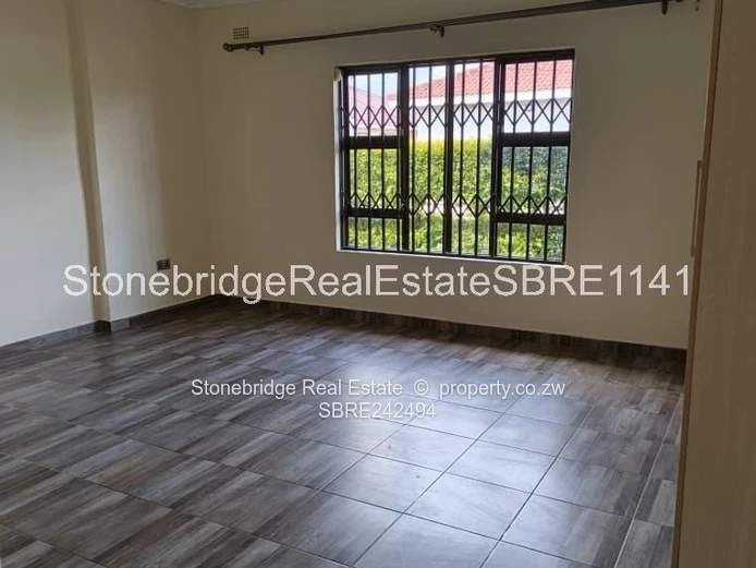 3 Bedroomed Townhouse in Lochview To Let