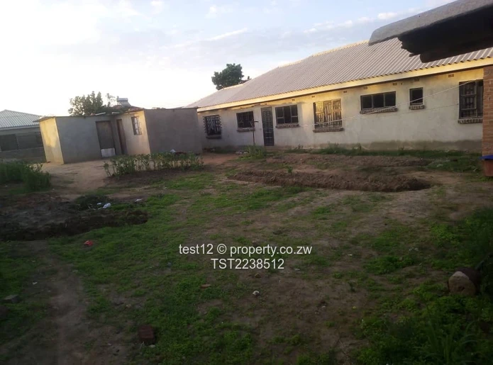 Budiriro stand for sale  (Sole Mandate)