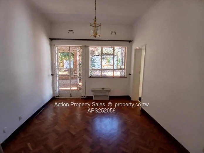 4 Bedroom House In Mount Pleasant! 
