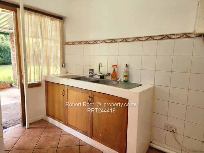 Spacious 4 Bedroom House To Rent In Greendale