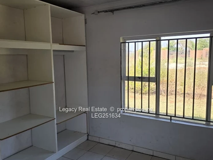 Luxury Residential Stand With Cottage | Chishawasha Hills