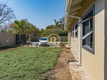 6 Bedroom House