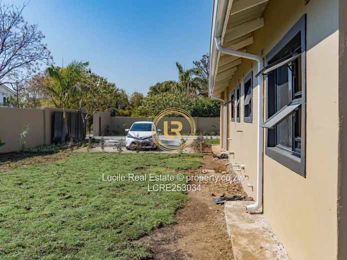 Contemporary Executive Residence in Westgate Goodhope