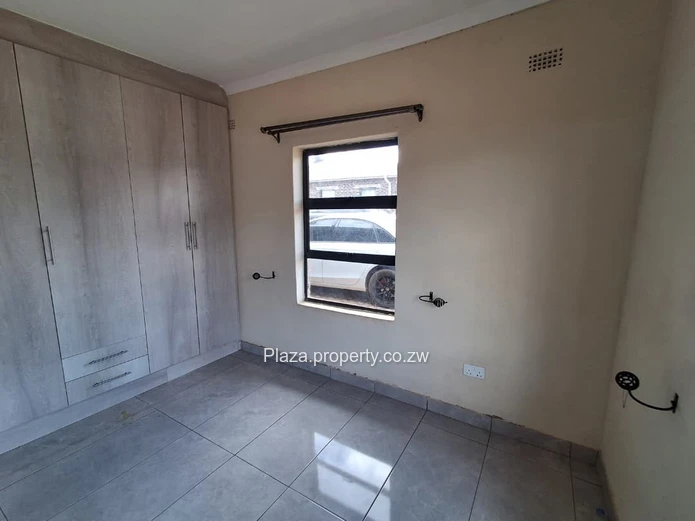 Cash Cow - Cluster Complex in Haig Park