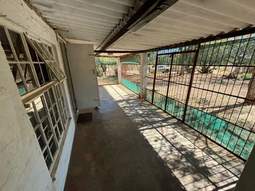 Farm & Agricultural Land