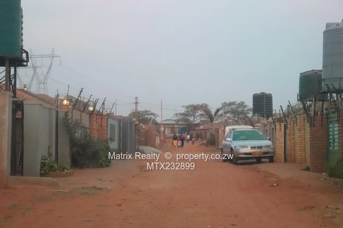 4 Bedroom House for Sale in Warren Park D