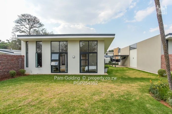 3 Bed 3 Bath Townhouse
