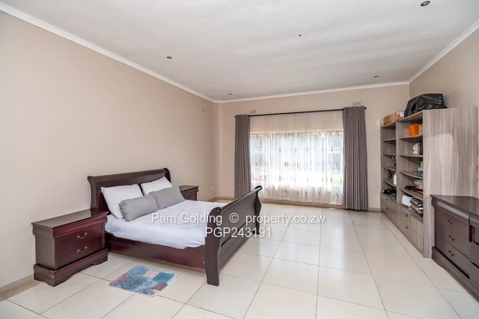 Large Modern Home In Shawasha Hills (Sole Mandate)