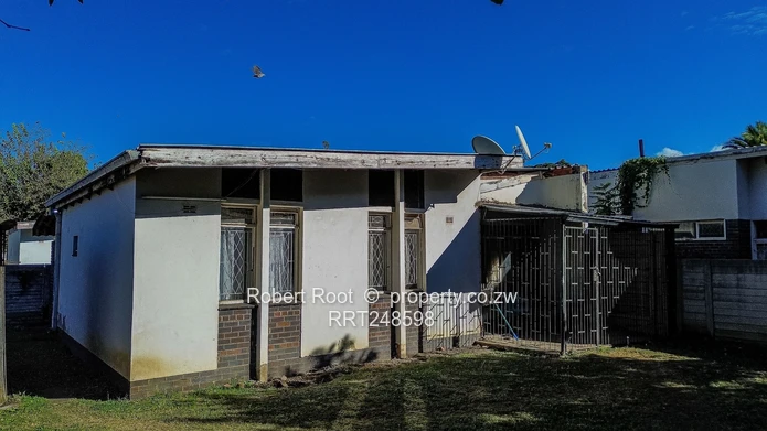 Garden Flat for Sale in Avondale