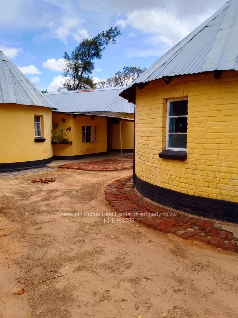 Farms & Agricultural Land for Sale in Karoi NHB188355