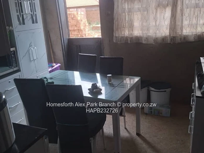 Warren Park D Graceland House (Sole Mandate)