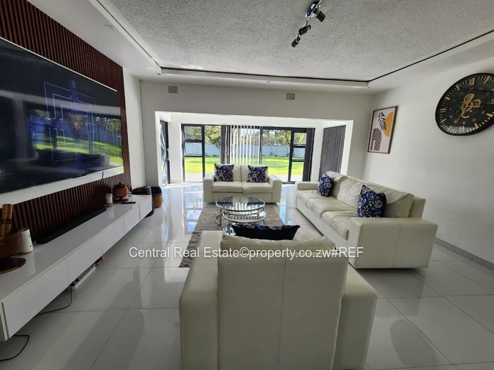 Modern 6-Bed Harben Park Home — 4000m², Pool & Borehole