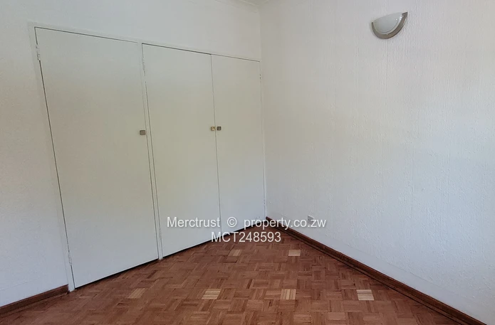 Secure duplex townhouse (Sole Mandate)