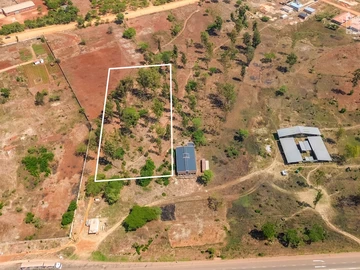 Commercial & Industrial Land