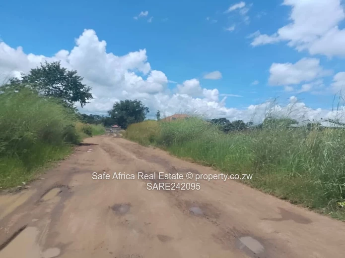 1250 m² Roadfront Stand with Crowhill Harare Views