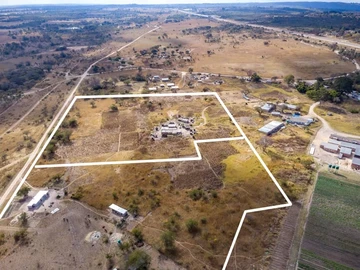 Commercial & Industrial Land