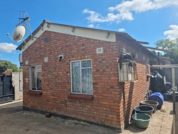 2 Bedroom Garden Flat