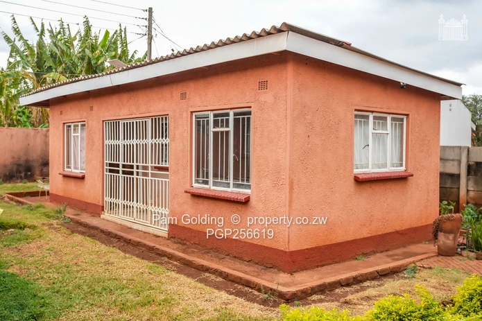 Neat and Spacious Family Home!
