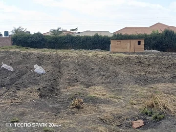Stands & Residential Land