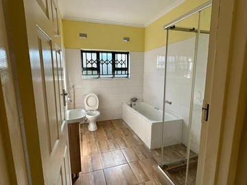 2 Bedroom Garden Flat