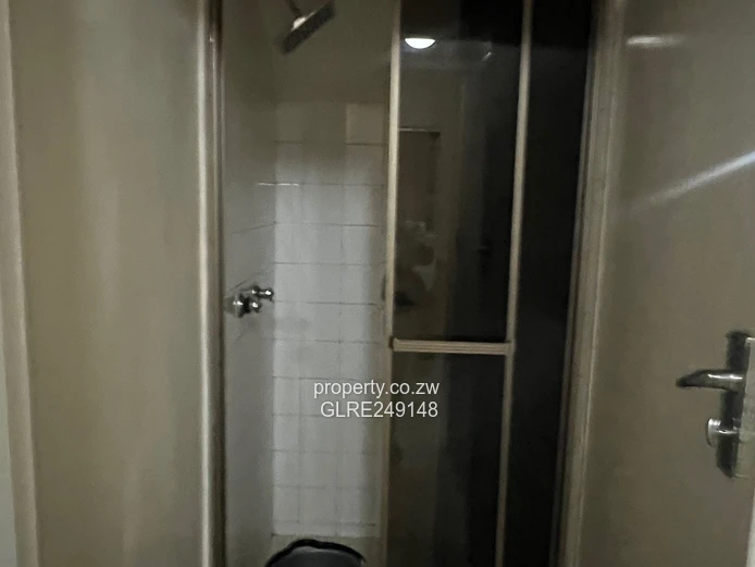 2-Bed Garden Flat in Greencroft, Harare West – Borehole